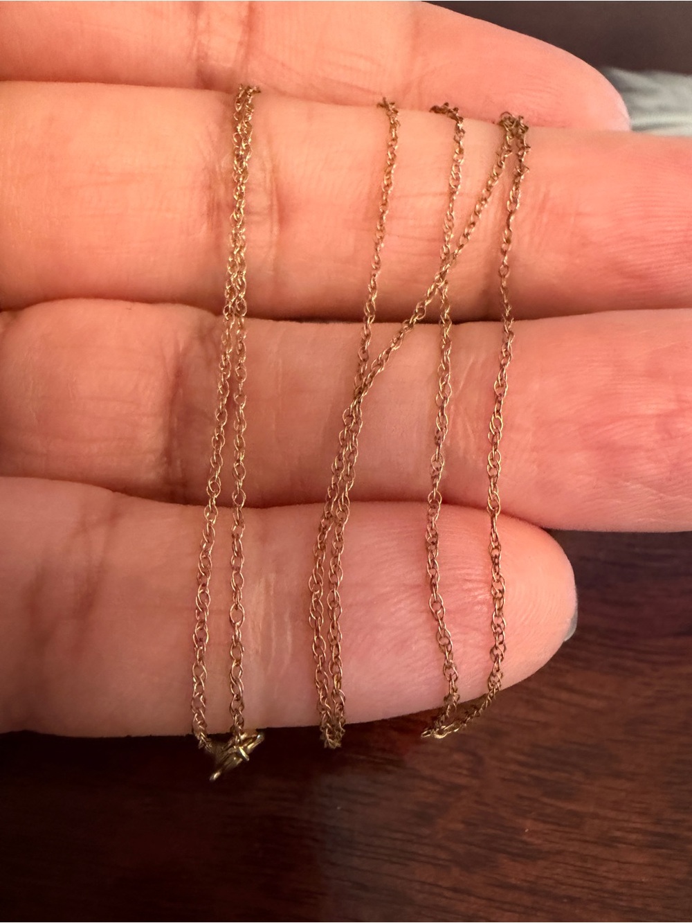 10k gold chain necklace lightweight delicate 18inch approximately - Picture 3 of 5